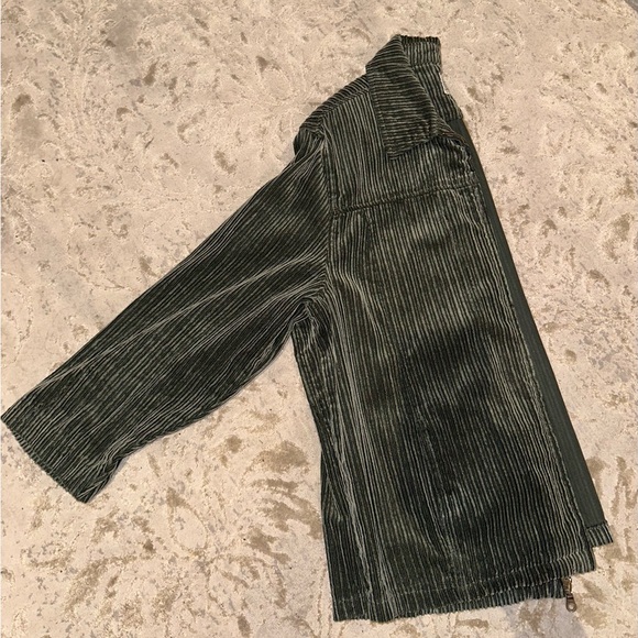 Vintage corduroy jacket in excellent pre-loved condition - Picture 6 of 8